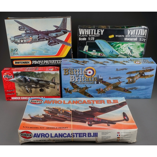 578 - Four boxed unbuilt 1:72 scale model kits of aircraft, comprising Airfix series 8 (8002) Avro Lancast... 