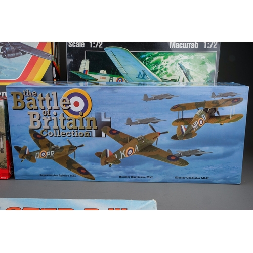 578 - Four boxed unbuilt 1:72 scale model kits of aircraft, comprising Airfix series 8 (8002) Avro Lancast... 