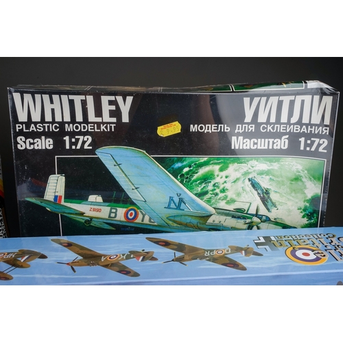 578 - Four boxed unbuilt 1:72 scale model kits of aircraft, comprising Airfix series 8 (8002) Avro Lancast... 