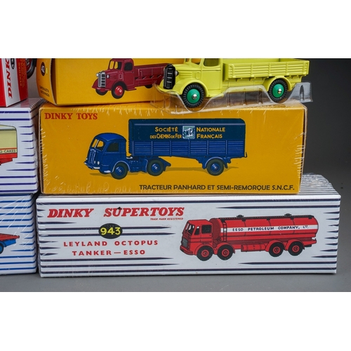 580 - A box of Atlas Edition and Matchbox reproduction Dinky vehicles, all boxed, some still shrink wrappe... 