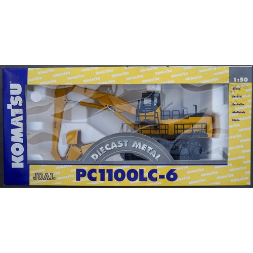 589 - Komatsu Material handler 1/50 scale by Joal