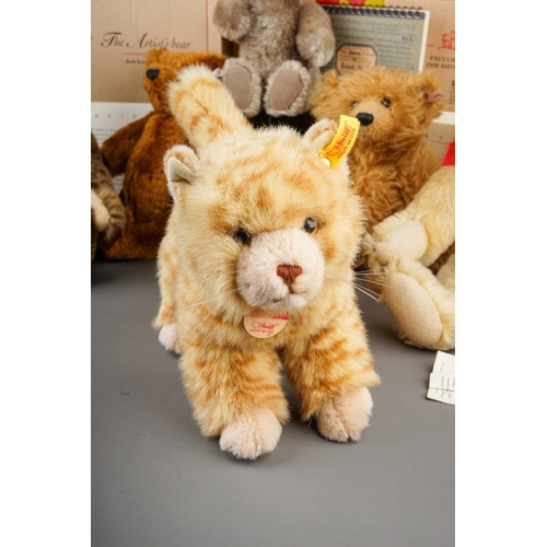 595 - A collection of Modern Steiff Teddy Bears to include: two Classic 1909s (brown and yellow plush); a ... 