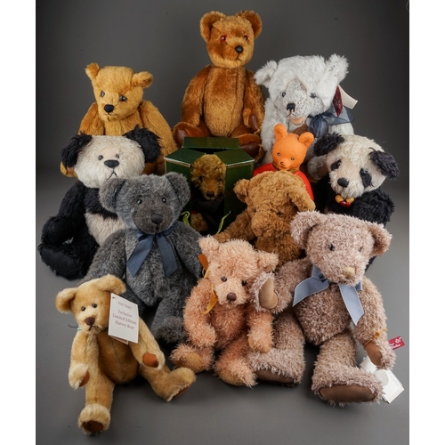 598 - Assorted Modern Teddy Bears makers to include Russ, two Gallery panda bears, Oldacre, Past Times, Pr... 