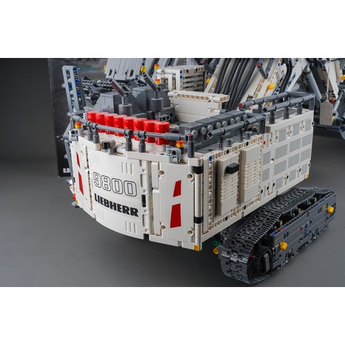 612 - Lego Liebherr Technic R9800 Excavator 42100, constructed, appears complete but unchecked