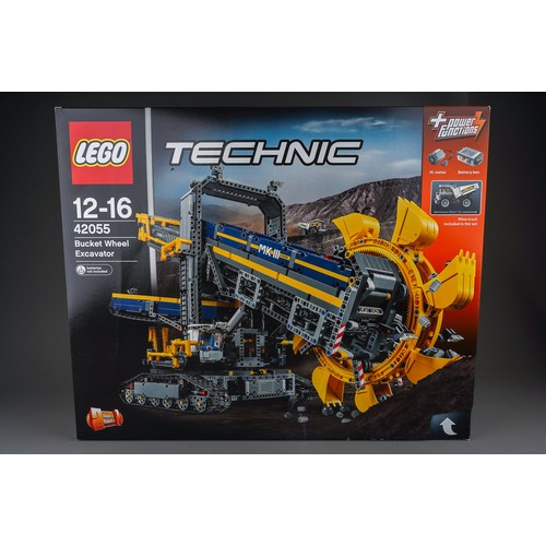 613 - Assorted Lego models, all dismantled with boxes and instructions, unchecked, to include: 
1. LegoTec... 