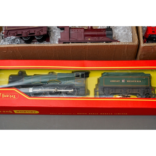 614 - Assorted trains, 00 Gauge to include: Tri-ang Hornby R759 G Hall class locomotive and tender (G.W.R)... 