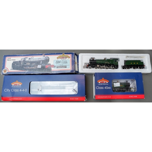 615 - Assorted boxed 00 gauge Bachmann trains to include: 7800 Torquay Manor GWR, City Class 3708 Killarne... 