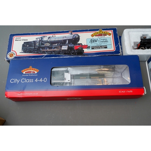 615 - Assorted boxed 00 gauge Bachmann trains to include: 7800 Torquay Manor GWR, City Class 3708 Killarne... 