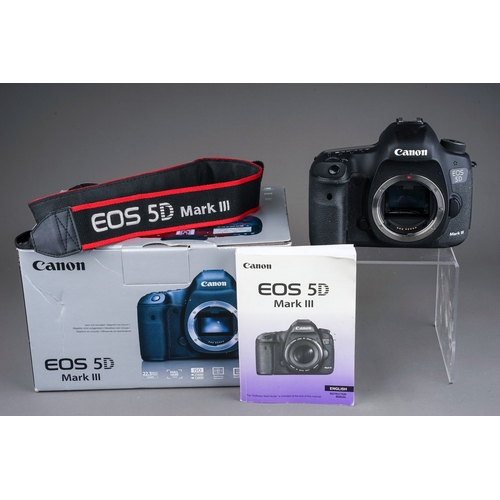 661 - A Canon EOS 5D Mark III camera body with original box