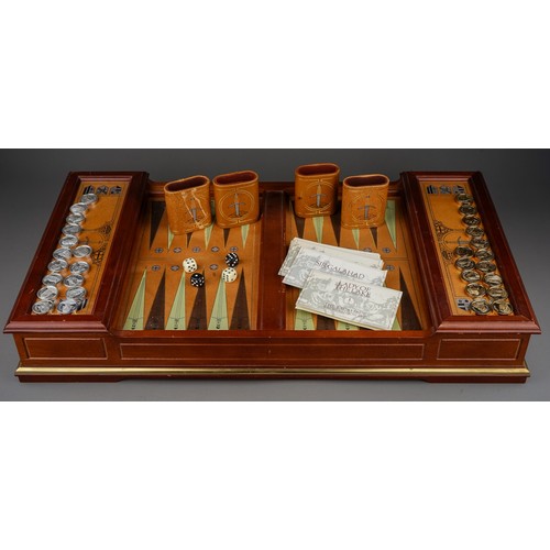 670 - 1988 Franklin Mint Collector's Backgammon Board Game
Set - EXCALIBUR / CAMELOT. This is the first co... 