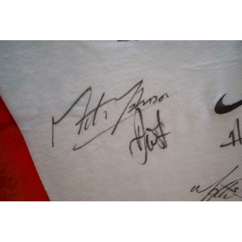 673 - 2003 Rugby World cup England Shirt signed by 7 members of the team, including Martin Johnson and Nei... 