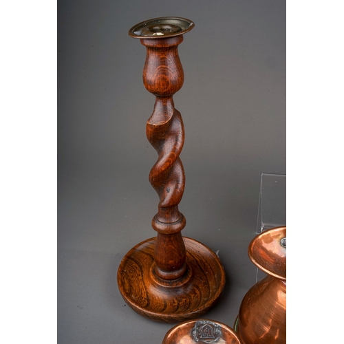 675 - A set of five 20th century copper haystack measures, tallest 16.5cm, smallest 7.5cm, together with a... 