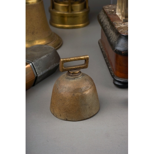 678 - A box of 19th and 20th century metalware, including a Victorian oval copper jelly mould, length 17cm... 