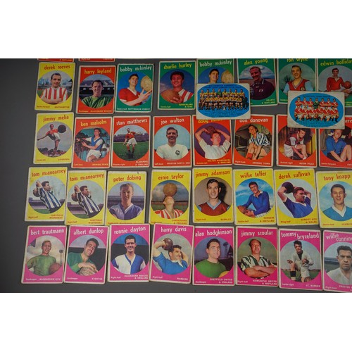 699 - Football: 86 vintage Trade cards, A&BC Gum - Rub edge of Coin, footballers to include: Stan Matthews... 