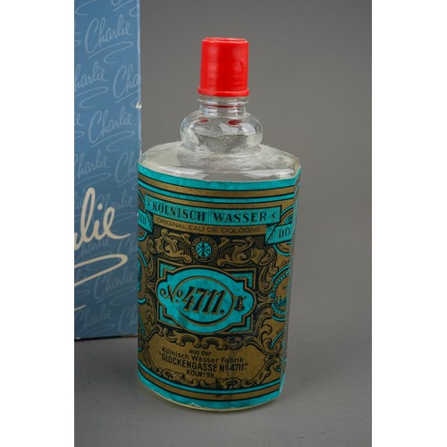 707 - Five bottles of vintage scented products, comprising a boxed bottle of No.4711 Cologne and another u... 