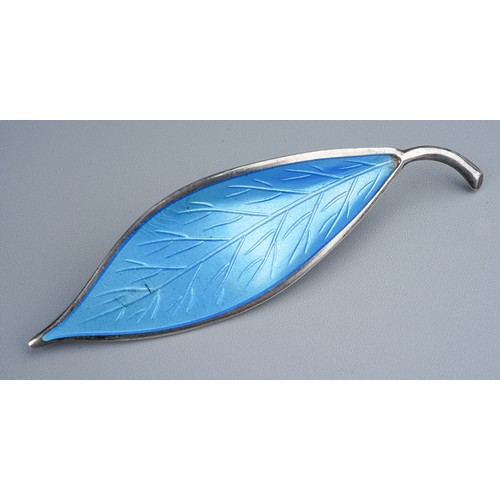 225 - David Anderson - a Norwegian silver and blue and enamel leaf brooch, approx 7cm long, gross weight a... 