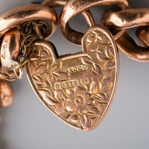 95 - 9ct gold link bracelet with heart lock. Etched rose detail to every second link and lock. Gross weig... 