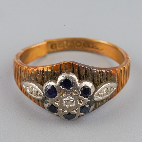 102 - 18ct gold ring set with diamond and sapphire chips, gross weight 4.1g, UK size K