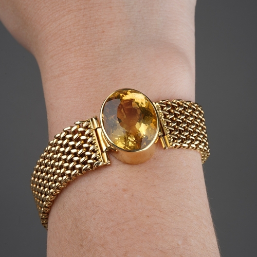 147 - Yellow metal bracelet set with large citrine to centre. Unmarked but tests high carat. Gross weight ... 