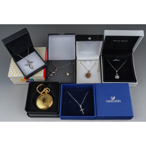 190 - A small quantity of 9ct gold, silver and costume jewellery, comprising a 9ct gold pendant and chain,... 