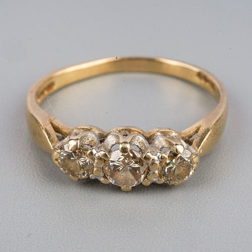 191 - A 9ct gold diamond three stone ring, set with graduating round brilliant cut diamonds, hallmarked 9c... 