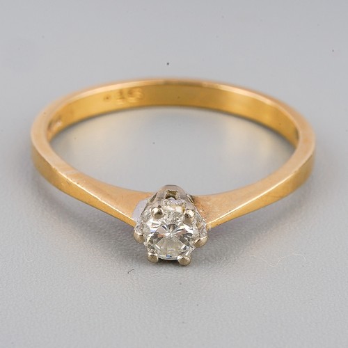 192 - An 18ct gold diamond single stone ring, set with a round brilliant cut diamond, hallmarked 18ct gold... 