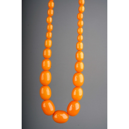 198 - Bakelite Amber Butterscotch Necklace with Barrell clasp weight 89 grams