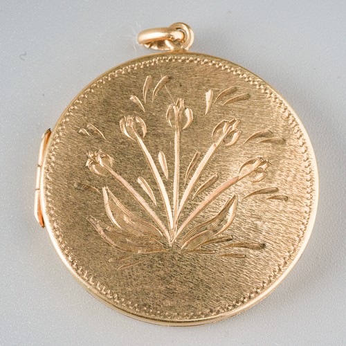 203 - 9 ct gold round locket pendant, gross weight 9.8g