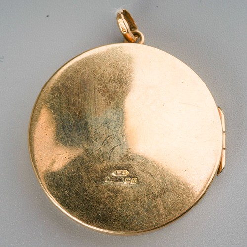 203 - 9 ct gold round locket pendant, gross weight 9.8g