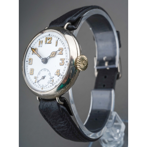 214 - WWI era trench style gents watch