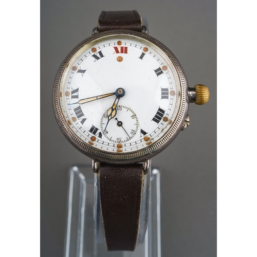 215 - WW1 era gents trench wrist watch