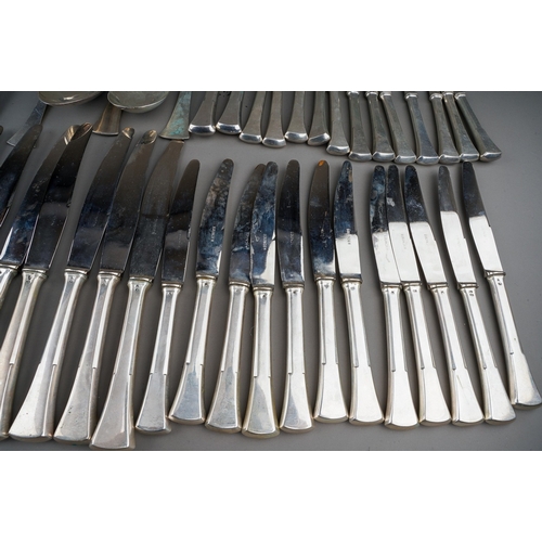 270 - An early 20th Century Austrian 800 standard post 1922 silver twelve place flatware service to includ... 