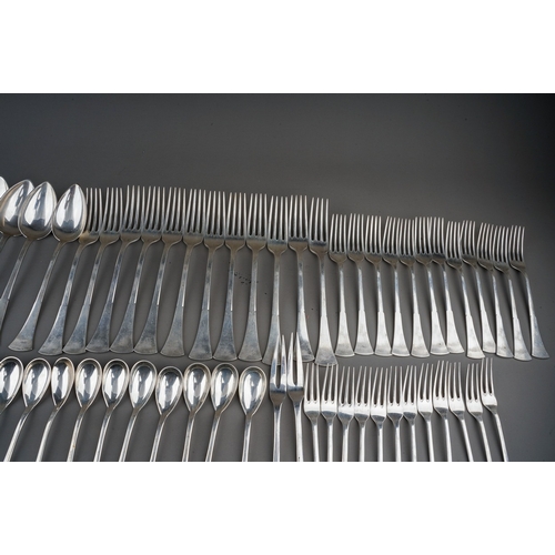 270 - An early 20th Century Austrian 800 standard post 1922 silver twelve place flatware service to includ... 