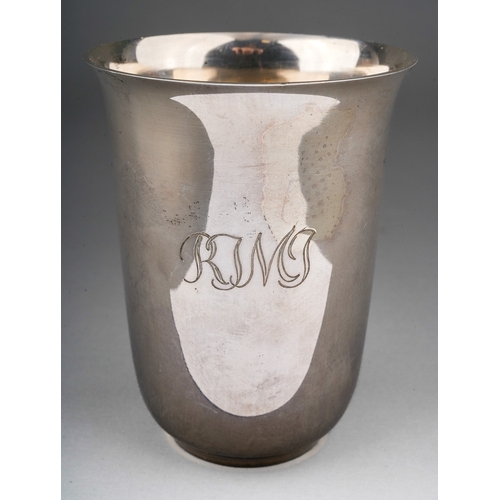 285 - A Continental 925 Sterling silver beaker with flared rim, engraved with initials RJMJ., stamped to u... 