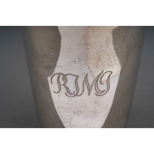 285 - A Continental 925 Sterling silver beaker with flared rim, engraved with initials RJMJ., stamped to u... 