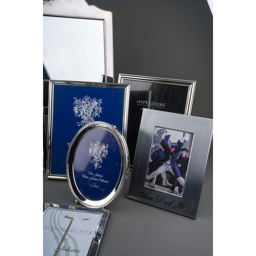 307 - A collection of Modern silver plate photograph frames mainly 