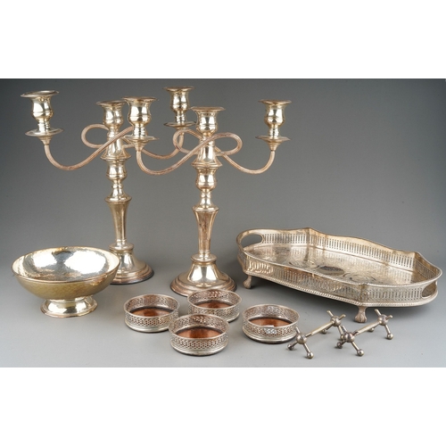 310 - A collection of silver plate, EPNS to include: Modernist style planished bowl; Edwardian style galle... 