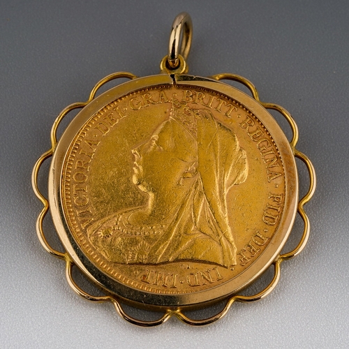 316 - A Victorian 1898 sovereign, in a 9ct yellow gold pendant mount, gross weight approx 9.6g