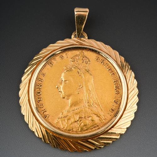 318 - A Victorian 1892 sovereign, in a 9ct gold pendant mount, total gross weight approx 10.3g