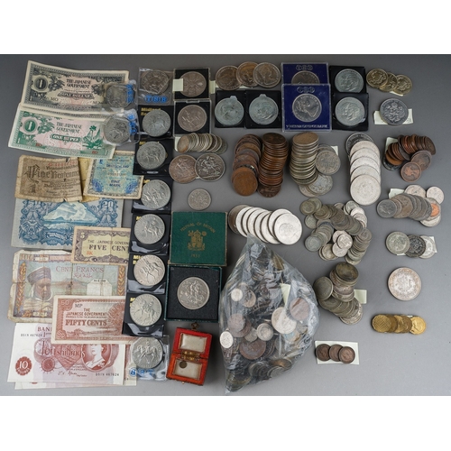 327 - A wooden box of British and World banknotes and coins, including six Elizabeth II ten shilling bankn... 