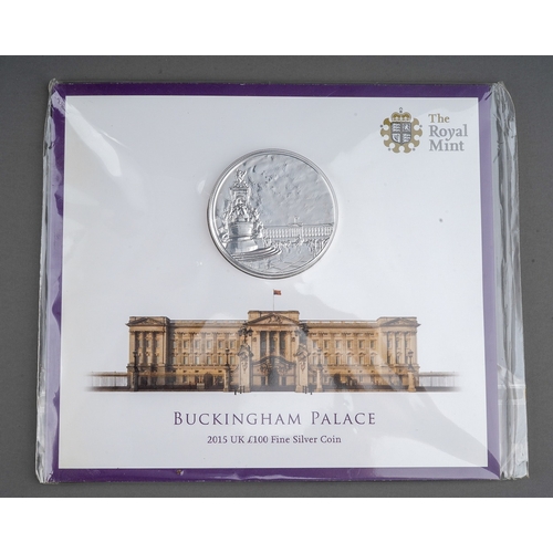 331 - A Royal Mint Buckingham Palace 2015 UK £100 Fine Silver Coin in cardboard and plastic packaging