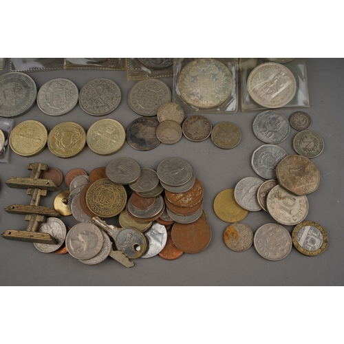 338 - Assorted British coins to include: cased Coinage of Great Britain 1950 and 1970; British First Decim... 