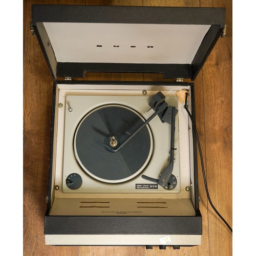 364 - A vintage Bush RP50 record player, with carrying handle (untested)