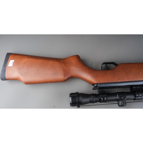 393 - A Modern Cometa Mod 300-S .22 Air Rifle Cal 5,55/.22 (21-V1 12538-06) air rifle with scope, with sle... 