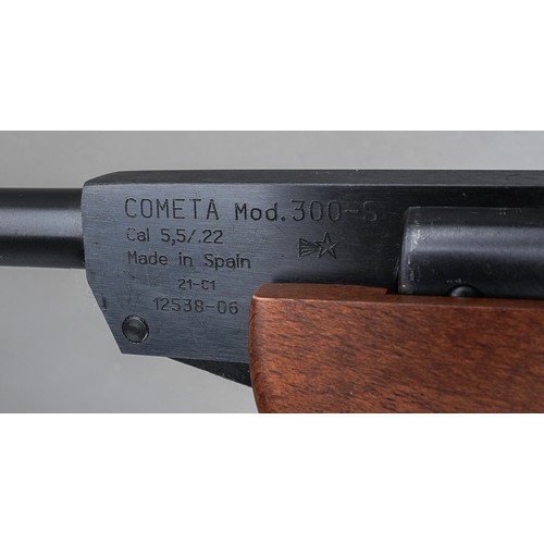 393 - A Modern Cometa Mod 300-S .22 Air Rifle Cal 5,55/.22 (21-V1 12538-06) air rifle with scope, with sle... 