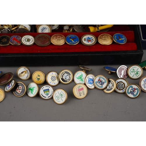 404 - Assorted vintage gilt metal some enamelled tie pins, shirt studs, various badges including enamelled... 