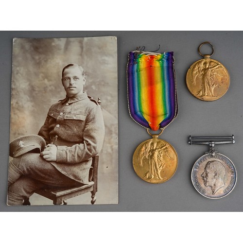 423 - WWI medals to include 2 x War and a Victory awarded to: 
War to SR-9443 PTE W.TURNER R.FUS
War to T4... 