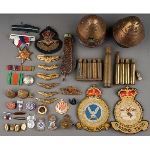 427 - Assorted lot to include: WWI Dopp Z c\92 brass fuse; H & W H.Z.1 160 brass fuse together with variou... 