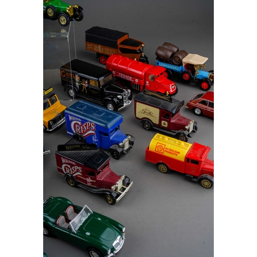 433 - Assorted collection of mainly diecast cars and vans to include: Dinky, Matchbox, Corgi, Lledo etc (2... 