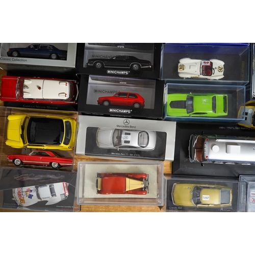 444 - A boxed Exclusiv Car 1:18 Lancia Rally car together with a large collection of mainly die cast mainl... 